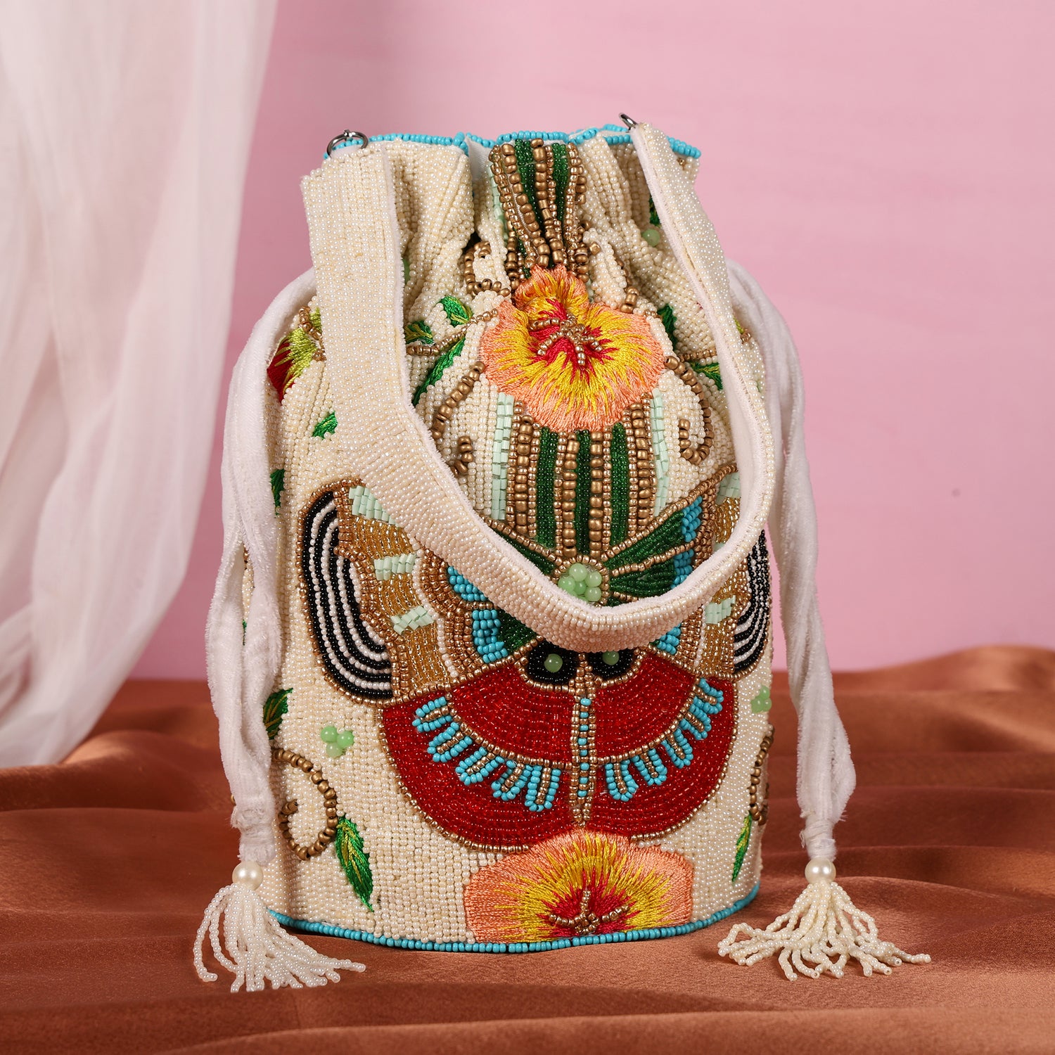 Parwana white potli bag