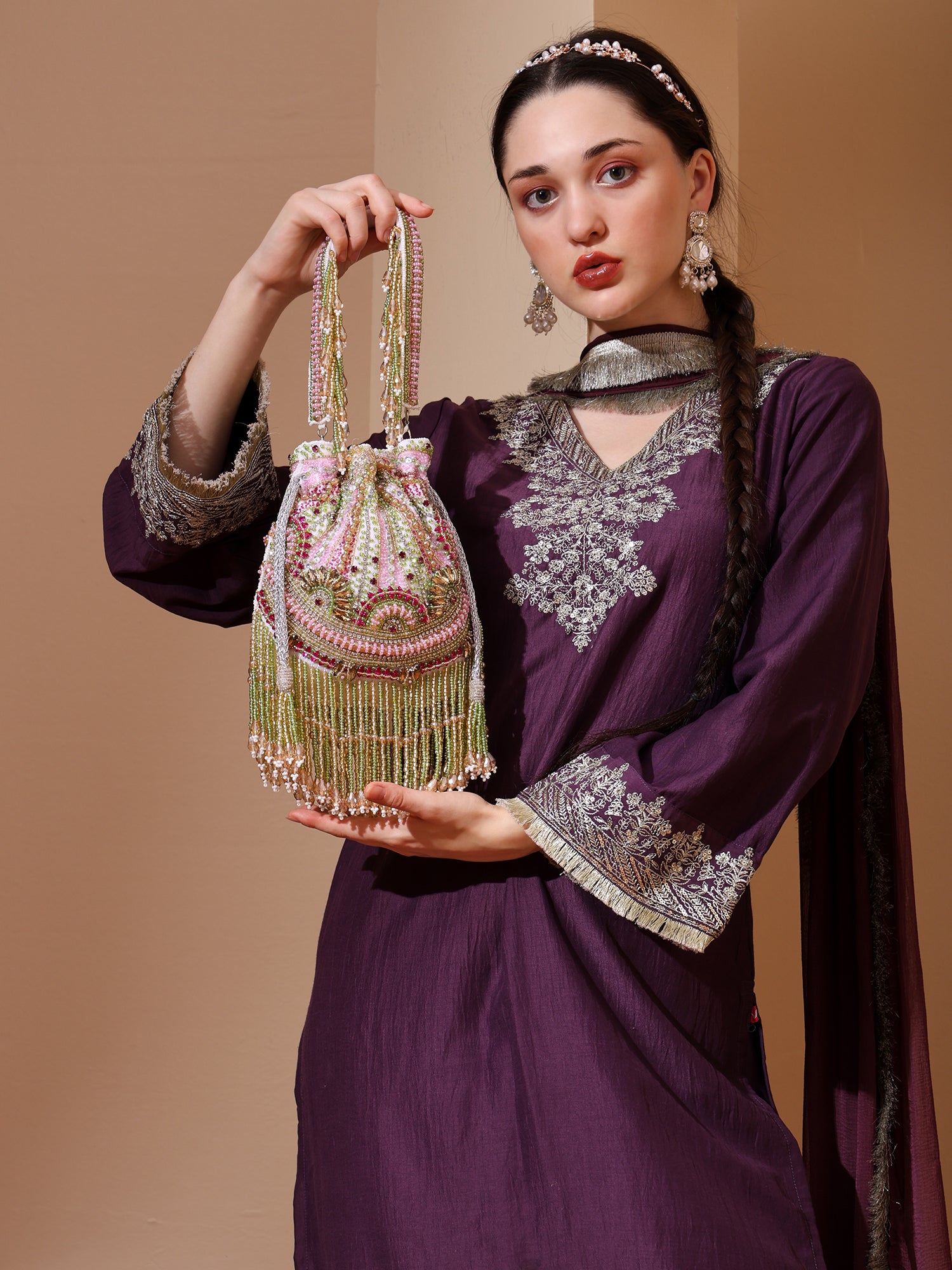 Chaandni White Potli Bag