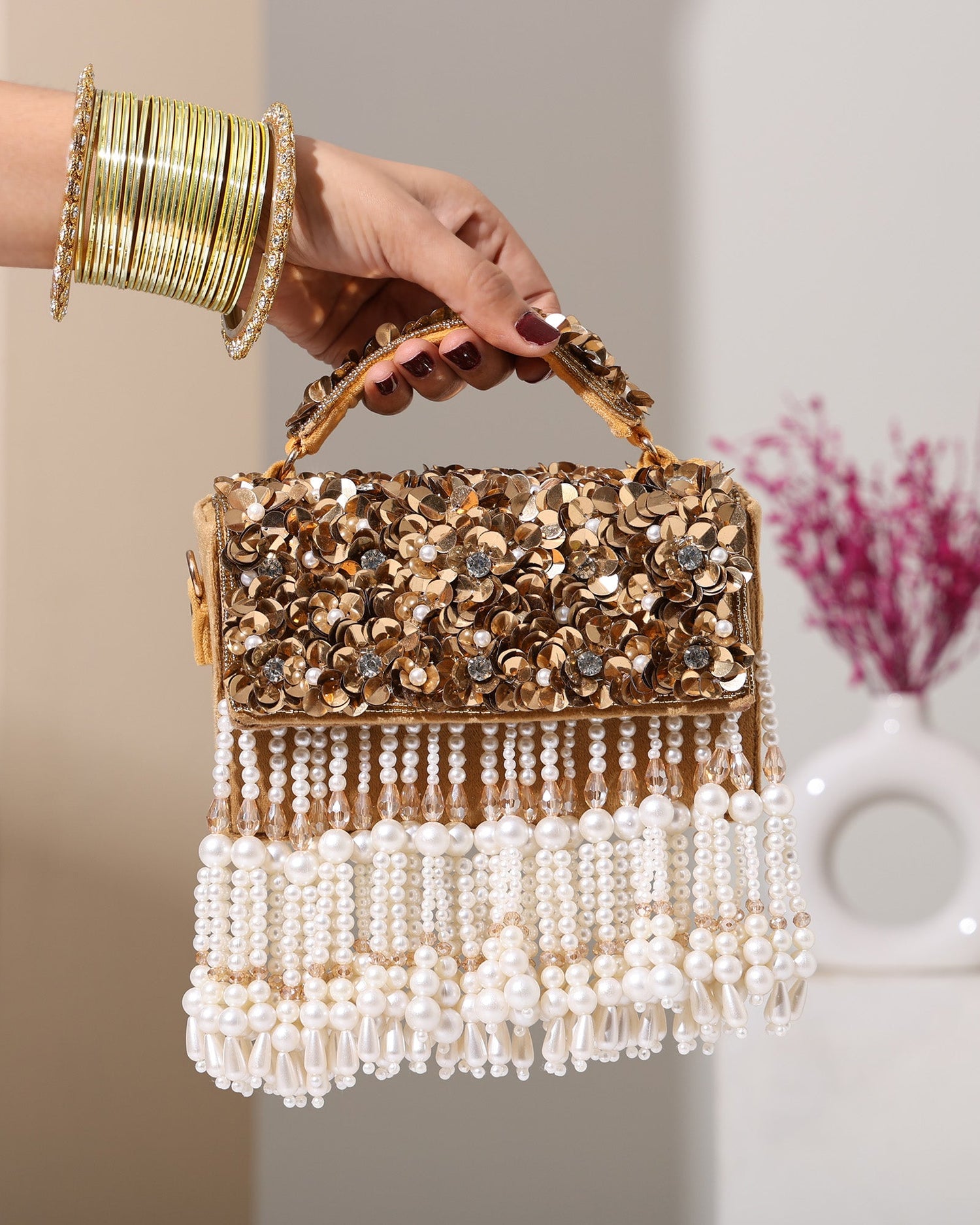 NAZAARA BOX CLUTCH