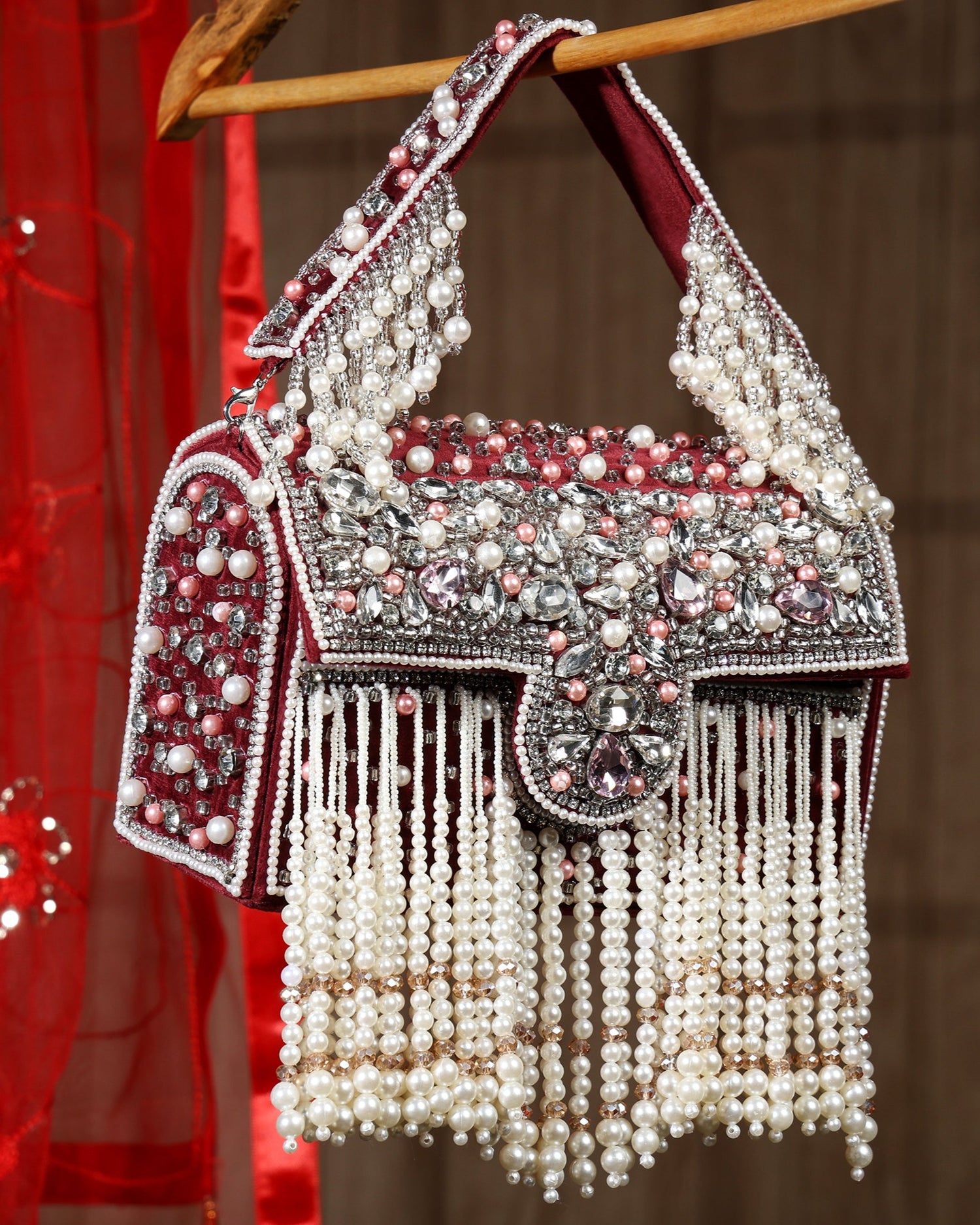 Mira white box clutch