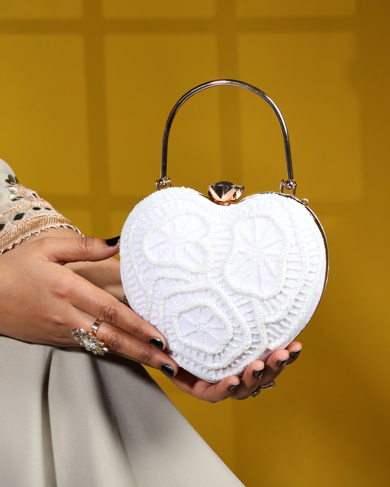 CUPID'S WHITE HEART BAG