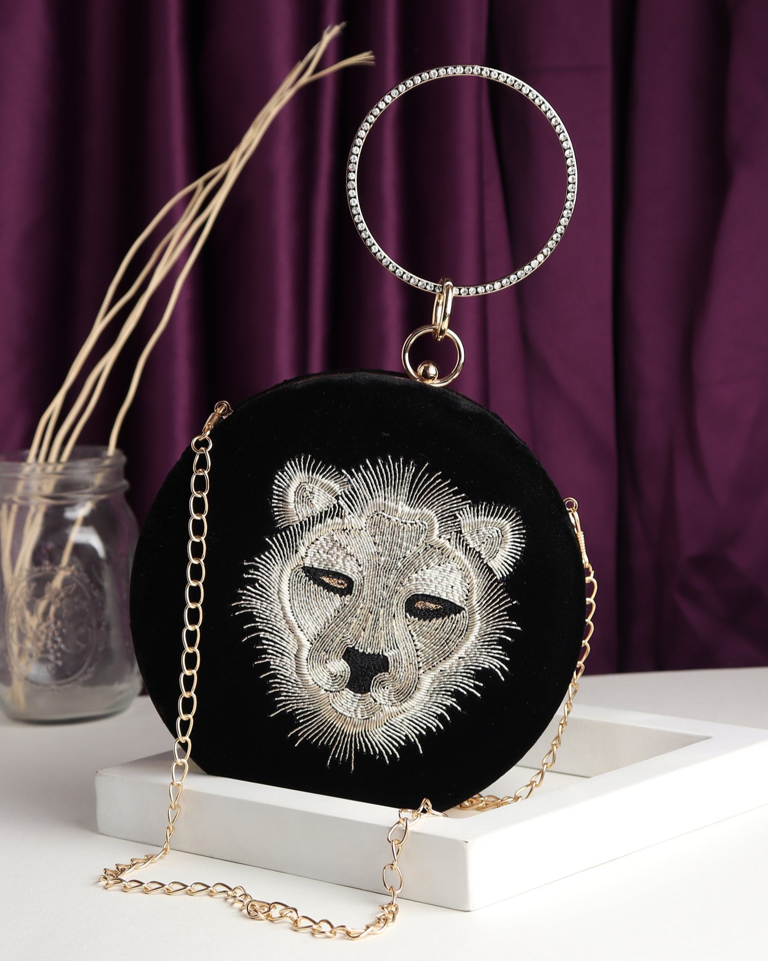 Leo Red Round Clutch