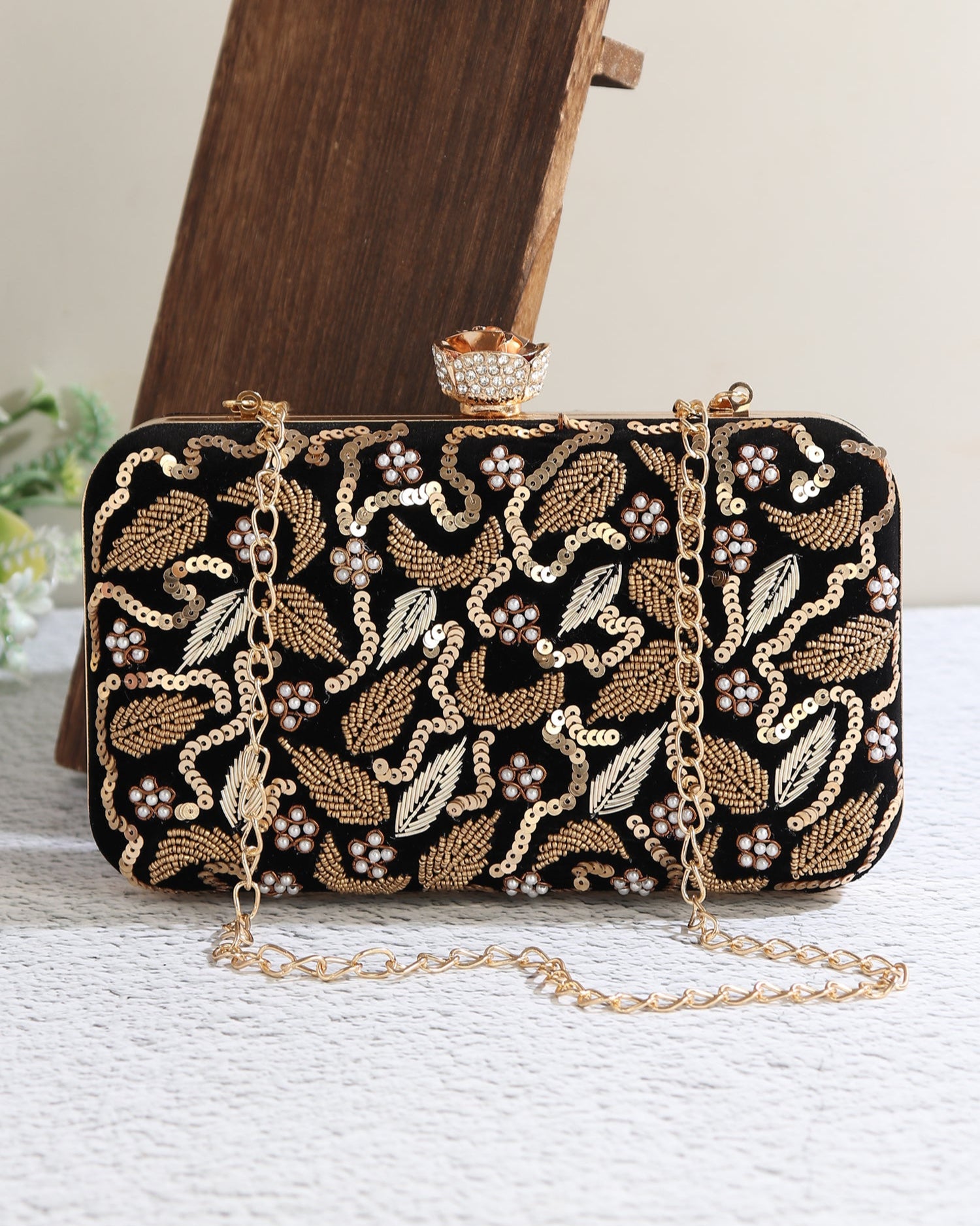 Mahrose Black Clutch